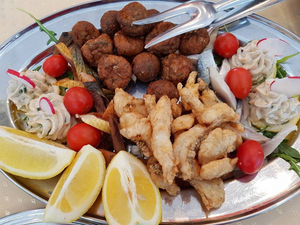Balık yemek Sf Gheorghe