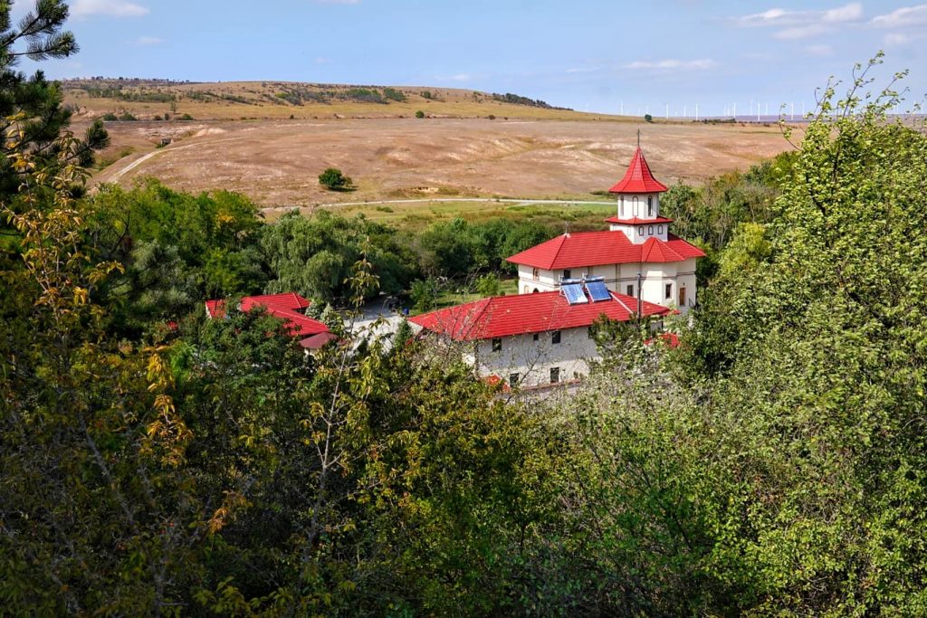 manastirea-sf-efrem-cel-nou-gura-dobrogei