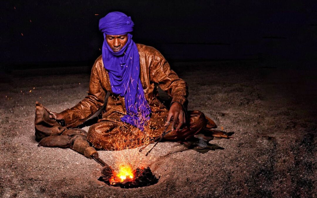 Din mijlocul Saharei, doi artizani tuaregi au ajuns în centrul Constanței