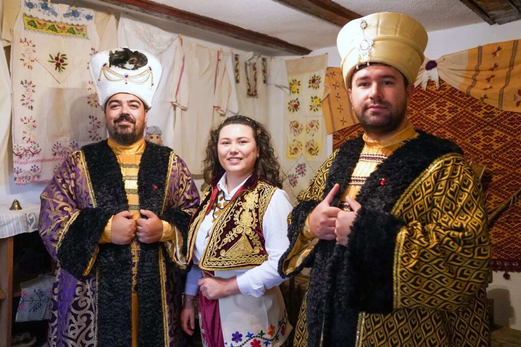 camera-de-oaspeti-casa-traditionala-turceasca-de-la-cobadin